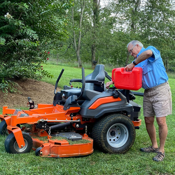 Scepter FSCG552 Smart Control Gas Can, 5 Gallon with Funnel